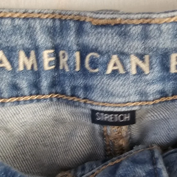American Eagle Relaxed Fit Shorts - Picture 4 of 6
